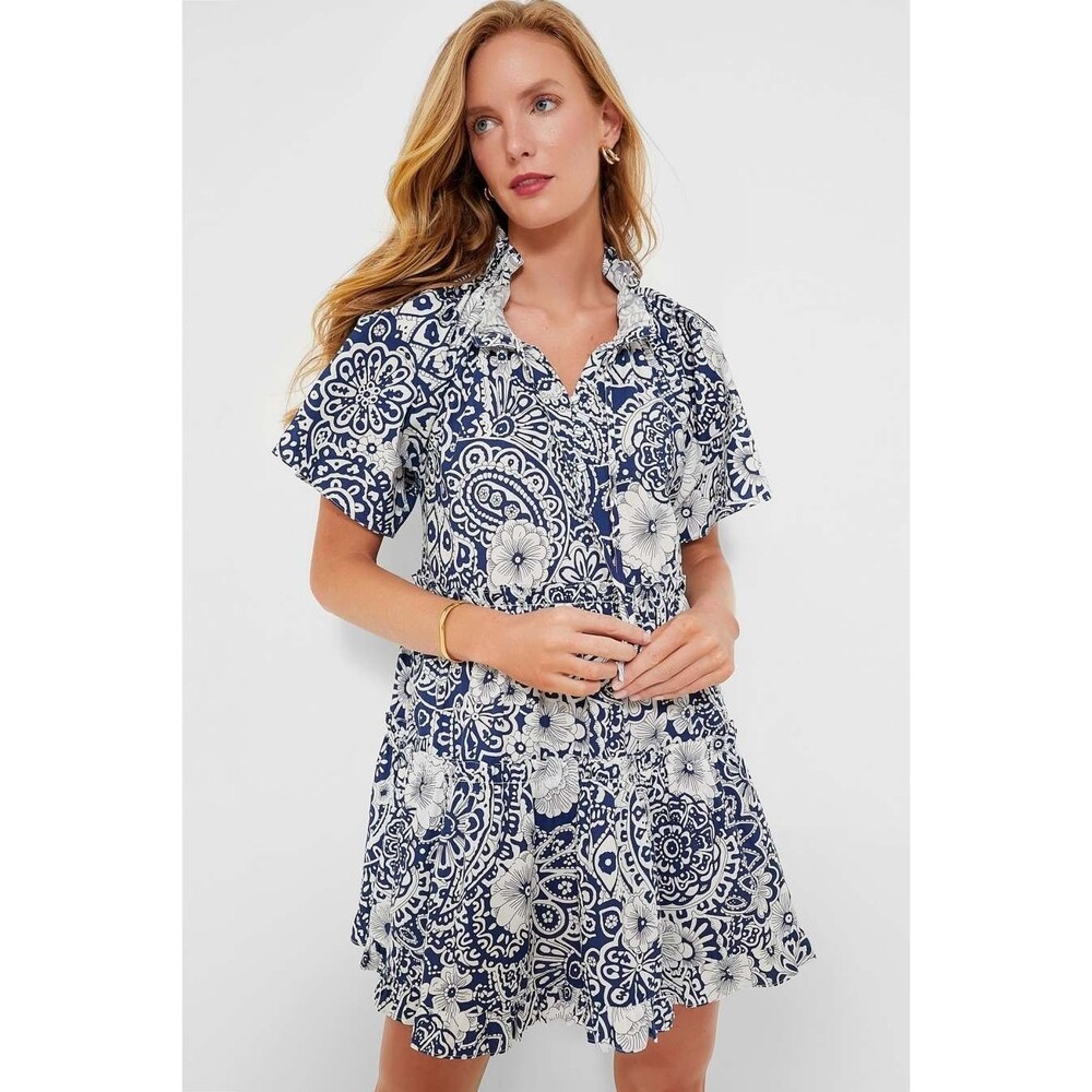 Hyacinth House Thea Mini Dress Womens Size XS Navy And White Floral Tiered Dress